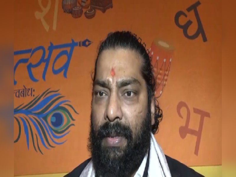 दिल्ली शब्दोत्सव 2026: आज अच्छी फिल्में बनाना और रिलीज कराना मुश्किल हो गया है: निर्माता बीरेंद्र भगत