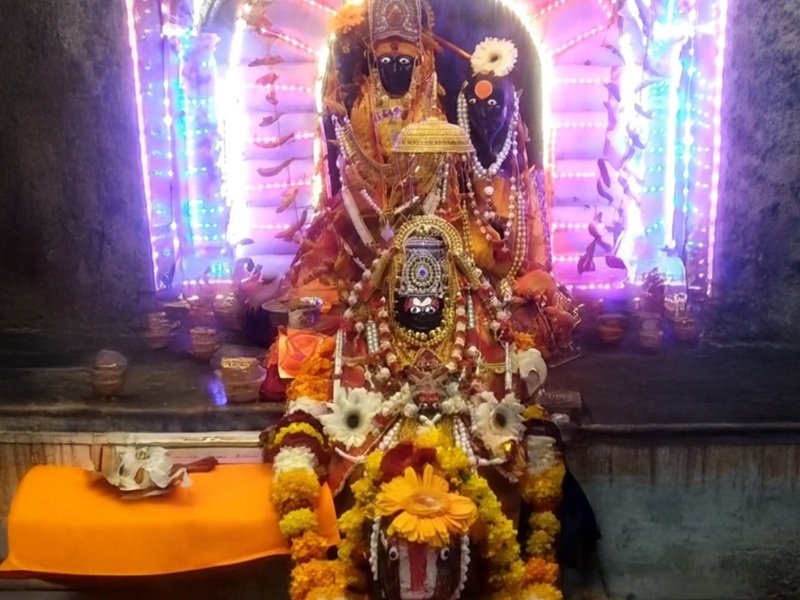 मकर संक्रांति पर इस मंदिर में लगता है लाखों श्रद्धालुओं का तांता, पड़ती है सूर्य की पहली किरण