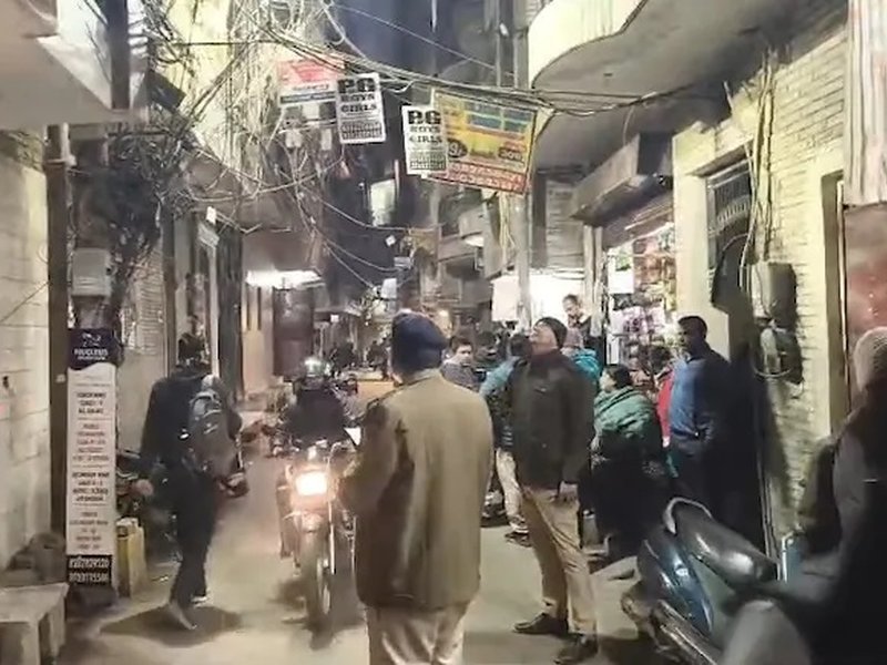 Delhi: Man walks into police station, claims to have killed mother, siblings in Laxmi Nagar