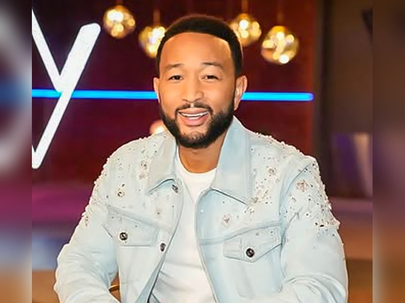 John Legend shares picture with ish 4 kids from family vacation