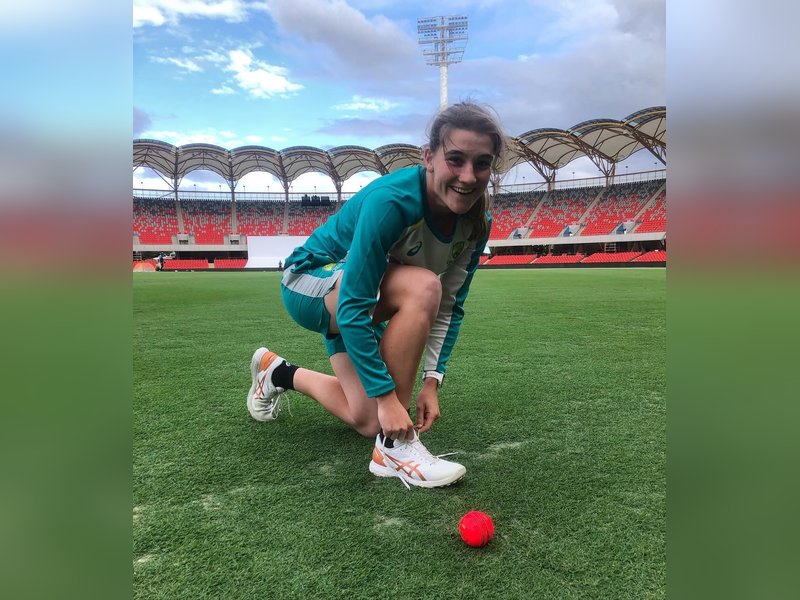 आईसीसी रैंकिंग: दीप्ति को पछाड़कर सदरलैंड बनीं टी20 फॉर्मेट की 'नंबर-1' महिला गेंदबाज 