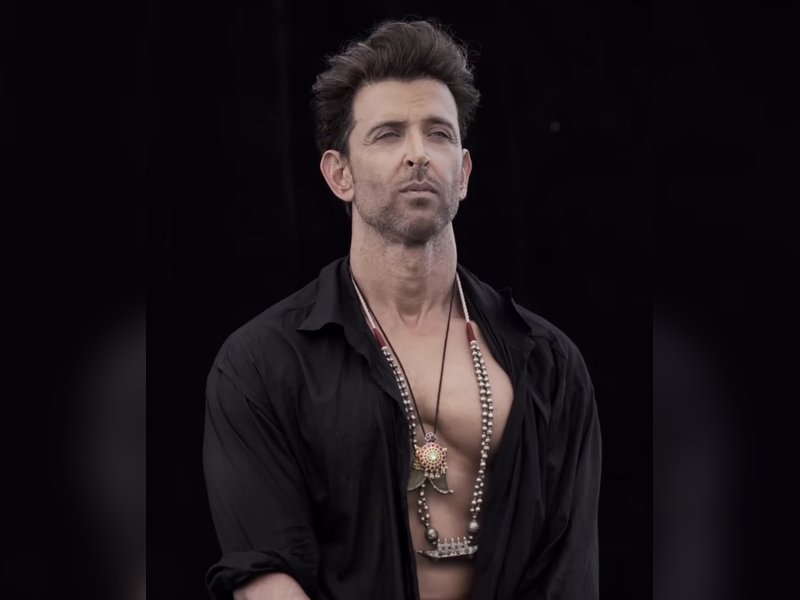 'मूड रखो अच्छा, फ्रिक को कहो अलविदा', ऋतिक रोशन ने फिटनेस से मचाया धमाल