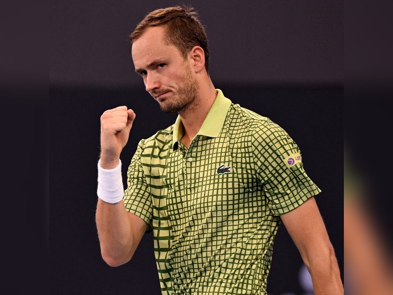 Medvedev enters Brisbane QF; Lehecka retires with ankle injury, Pegula prevails 