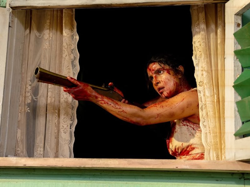 Priyanka Chopra looks battle ready in a fierce avatar as 'Bloody Mary' in 'The Bluff'