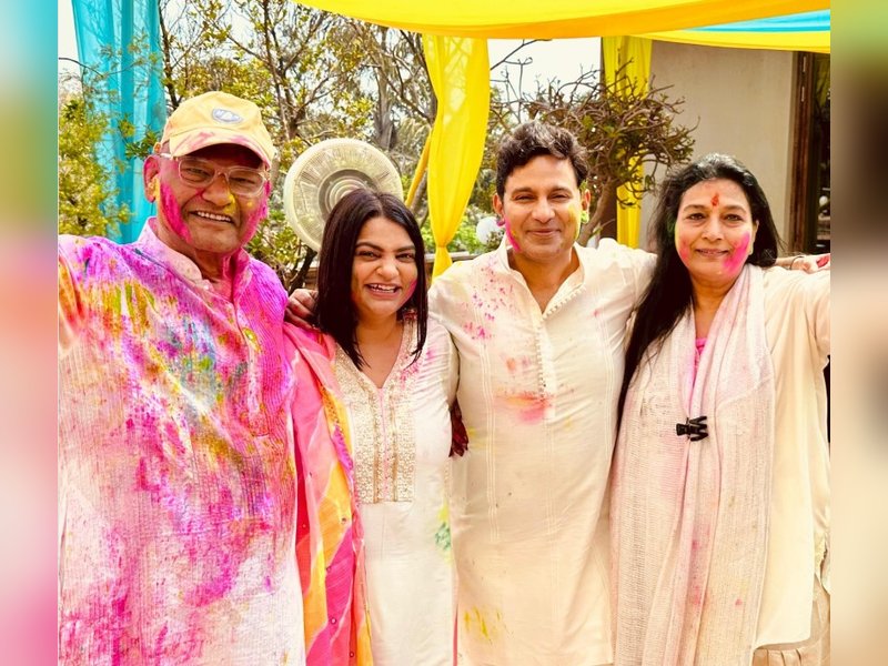 Anil aggrawal son dies, Manoj muntshir