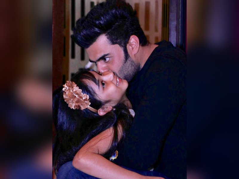 Maniesh Paul’s daughter turns 15: May we always keep laughing at our stupid jokes