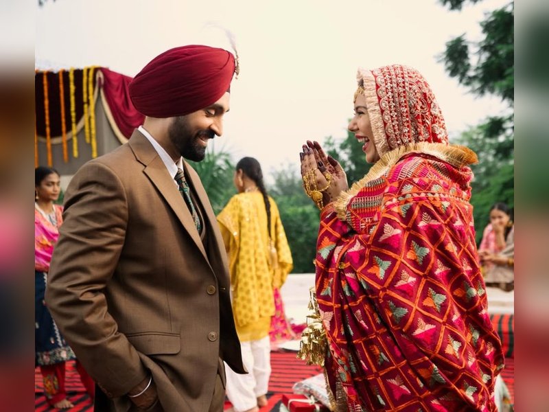 Sonam Bajwa calls collaborating with Diljit Dosanjh for 'Border 2' as ‘memorable’ & positive