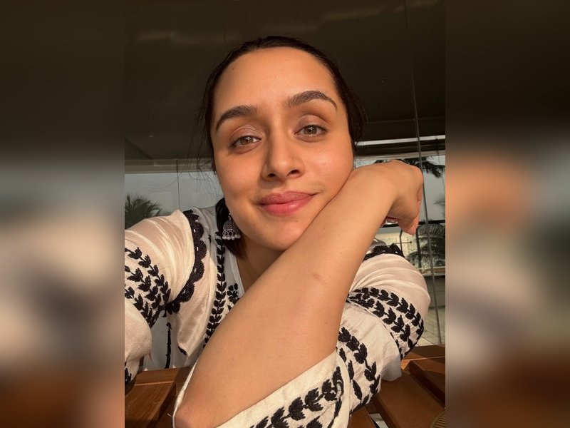 Shraddha Kapoor jokes about ‘blocking’ those who don’t like 'dhoop', shares sun-kissed photos