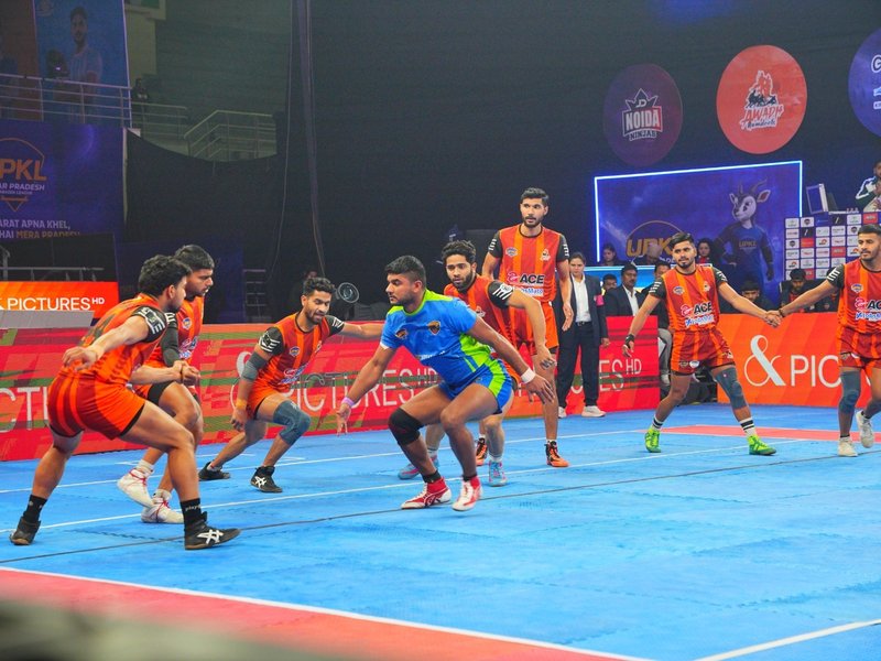 Awadh Ramdoots finish league campaign on a high with commanding win over Purvanchal Panthers on the final day of the Do-or-Die Week in Season 2 of the Uttar Pradesh Kabaddi League (UPKL) at the Noida Indoor Stadium in Noida on Friday. Photo credit: UPKL