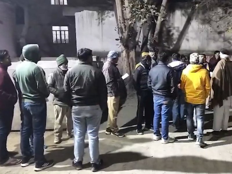 Meerut woman killed while protecting daughter from abducters, girl kidnapped; Oppn slams Yogi govt