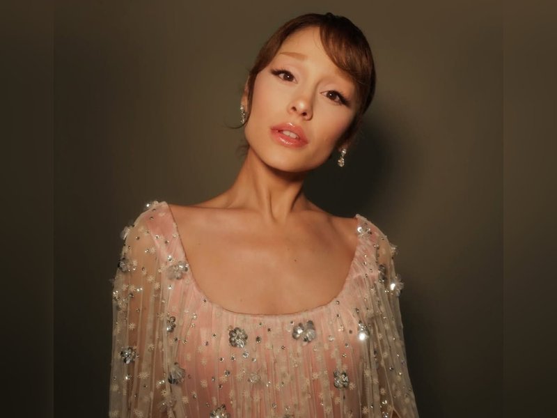 Ariana Grande: Want to challenge myself, take on roles that exercise different muscles