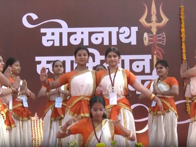 पीएम मोदी के स्वागत के लिए सोमनाथ में तैयारियां पूरी, अलग-अलग हिस्सों से आए कलाकार देंगे सांस्कृतिक प्रस्तुति