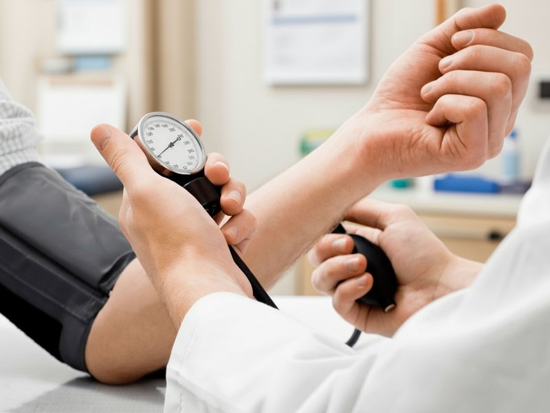भागदौड़ भरी जिंदगी में सेहत से समझौता, ऐसे बढ़ रहा है हाई ब्लड प्रेशर का खतरा