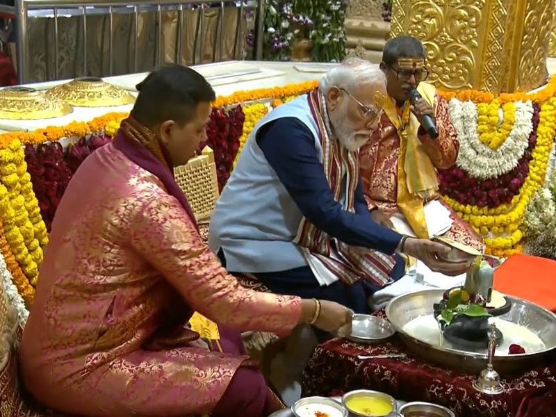 PM Modi offers prayers at Somnath Temple as part of Somnath Swabhiman Parv