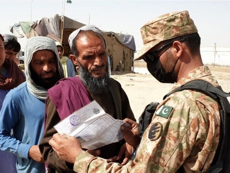 Pakistani police arrest Afghan journalist in Islamabad 