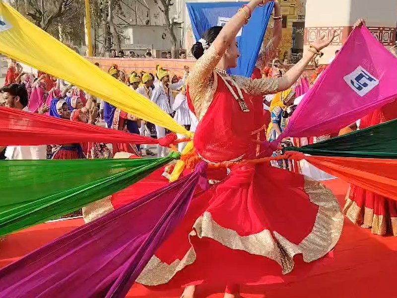 गुजरात: पीएम मोदी गांधीनगर को देंगे मेट्रो की सौगात, लोग बोले-गर्व और खुशी का क्षण, स्‍वागत के लिए तैयार