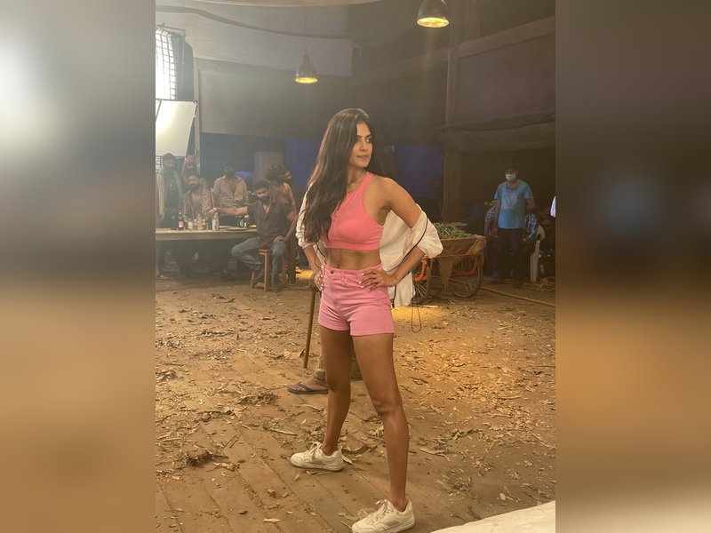 Malavika Mohanan shares BTS video of her stunt sequence in 'The Raja Saab' (Photo Credit: Malavika Mohanan/X)