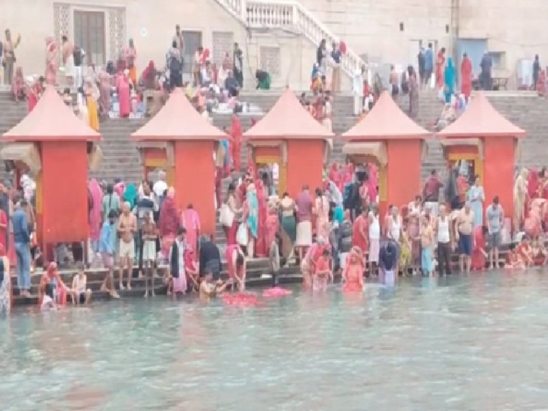 मकर संक्रांति पर उत्तर से लेकर दक्षिण भारत तक इन पवित्र स्थलों पर स्नान करने का विशेष महत्व