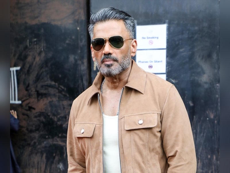 Suniel Shetty wells up speaking about Ahaan, says ‘Border 2’ se ‘badiya film nahi mil sakti’