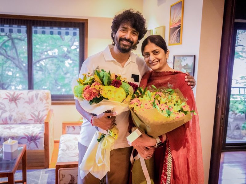 Rajinikanth calls Sivakarthikeyan's 'Parasakthi' a "very bold movie" (Photo Credit: IANS/PR)