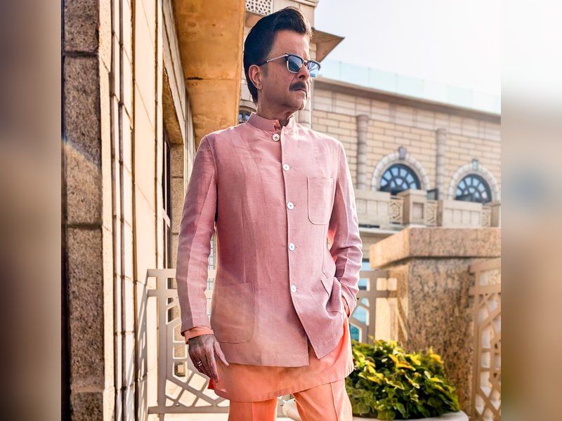 Anil Kapoor calls Rani Mukerji ‘sellable, watchable, & brilliant’ as she completes 30 years in Bollywood