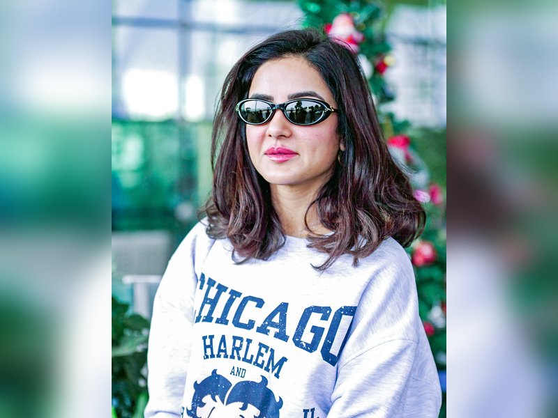  Avika Gor turns photographer for Farrhana Bhatt, Jasmin Bhasin calls it 'stunt ke baad duty' 