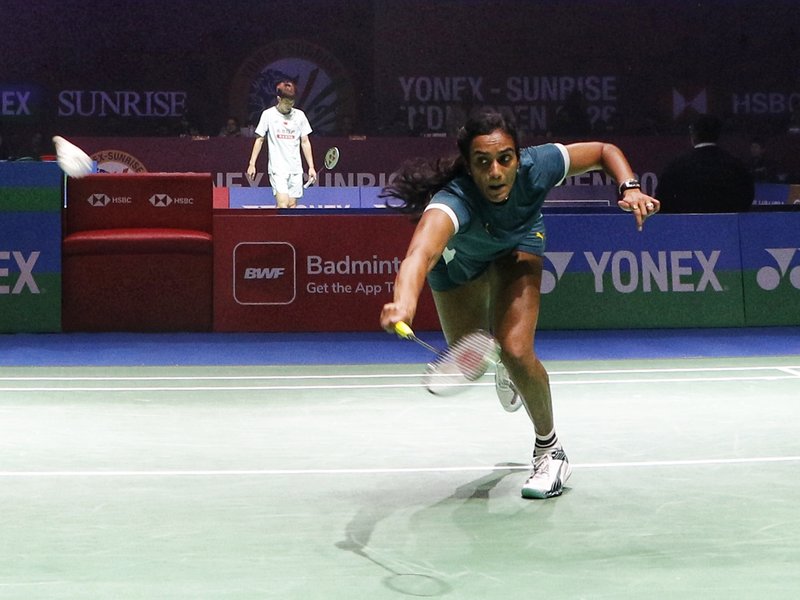 IPL 2026: PV Sindhu attends SRH vs KKR match with husband