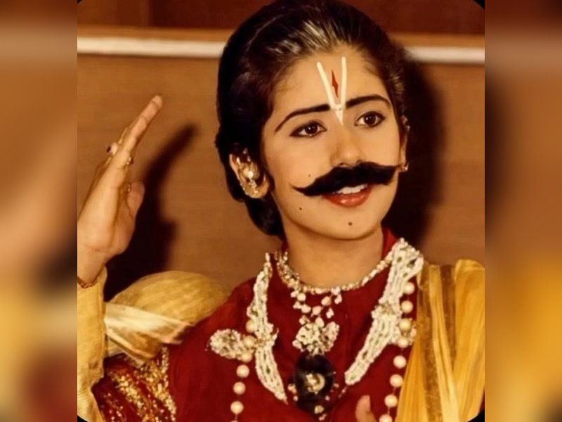 Manisha Koirala treats the netizens with a throwback pic from her school play