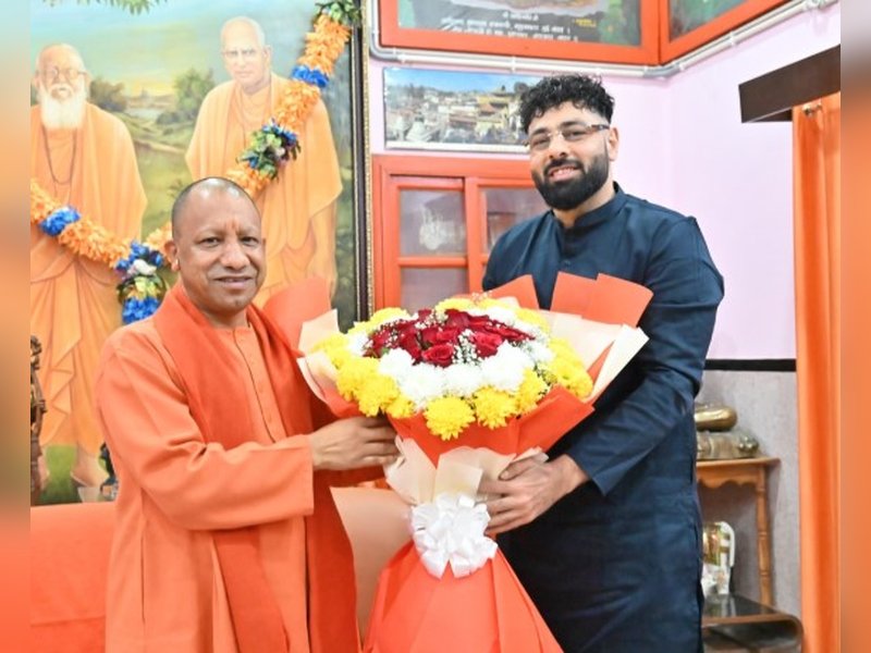 Gorakhpur mahotsav, CM yogi, Badshah