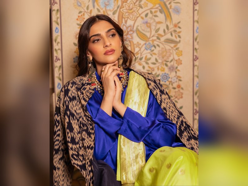 Sonam Kapoor calls Rani Mukerji 'Greatest ever in Indian cinema' ahead of 'Mardaani 3'