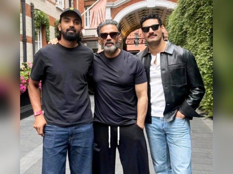 Suniel Shetty lauds SIL KL Rahul for scoring century, says he'll 'always remember his composure'