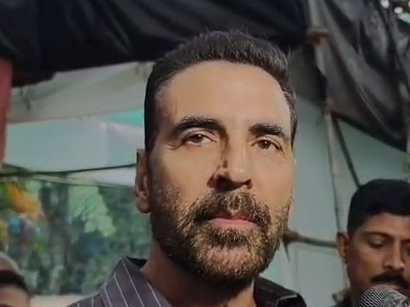 बीएमसी चुनाव में मतदान के बाद अक्षय कुमार की अपील, मुंबईकर का असली हीरो बनना है तो आकर करें वोट
