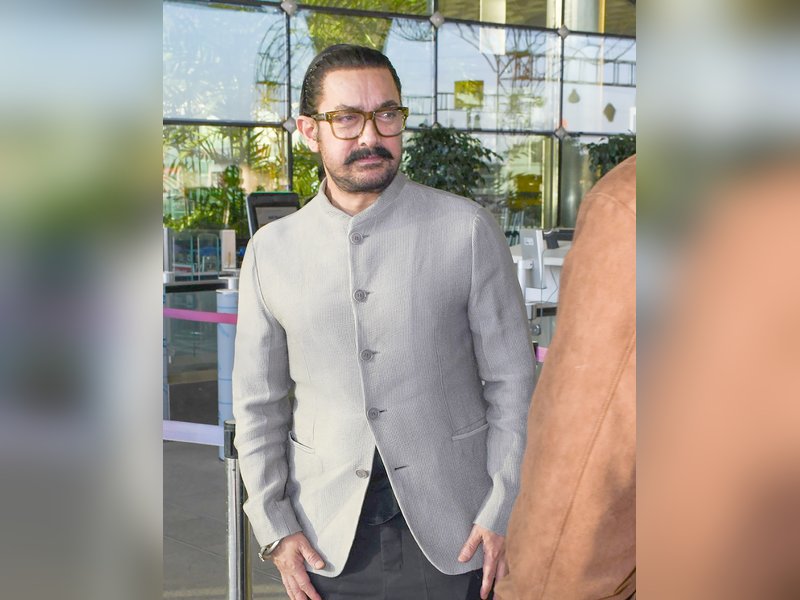 Maha local polls: Aamir Khan urges all to ‘cast their valuable vote’ 