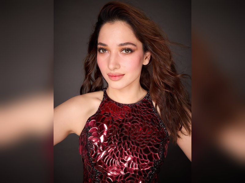 Tamannaah Bhatia wishes her 'Vvan' co-star Sidharth Malhotra health, happiness & joy this birthday