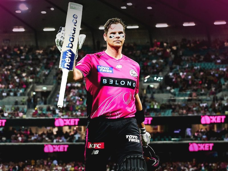 बीबीएल: हैडली ने एक ही ओवर में लुटाए 32 रन, स्मिथ ने शतक के साथ सिक्सर्स को जिताया