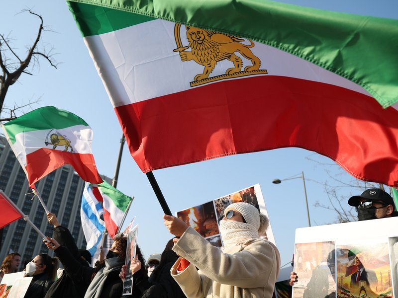 ईरान में खामेनेई के खिलाफ फिर सुलग रही है आग, यूनिवर्सिटी के छात्रों ने किया प्रदर्शन