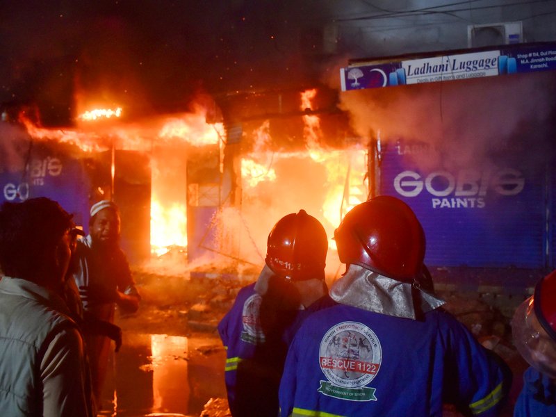 Pakistan: Drug addicts stealing copper likely behind renewed Gul Plaza fire in Karachi (File image)