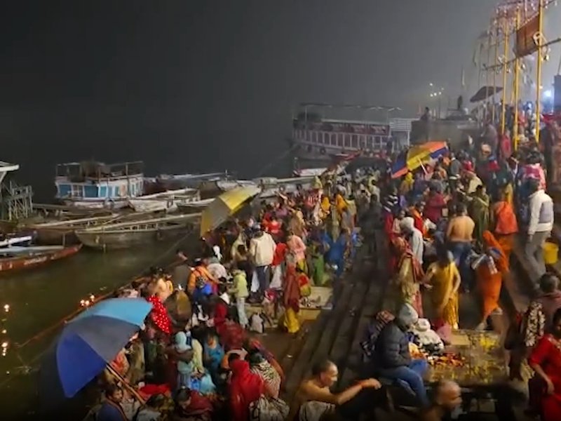 मौनी अमावस्या पर हरिद्वार-वाराणसी-प्रयागराज में दिखा आस्था का भव्य संगम, श्रद्धालुओं ने किया पवित्र स्नान