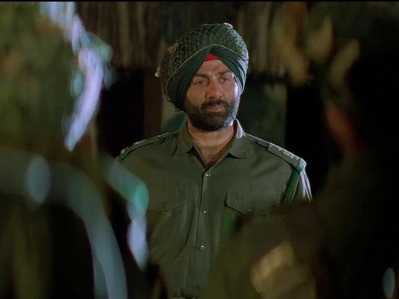 सनी देओल की 'बॉर्डर' ओटीटी पर स्ट्रीम, सीक्वल से पहले याद करें 90 के दौर की देशभक्ति