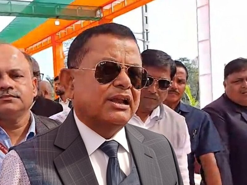 अमृत भारत एक्सप्रेस ने डिब्रूगढ़ से गोमती नगर की यात्रा शुरू की, मंत्री प्रसन्ना फुकन ने जताया पीएम मोदी का आभार