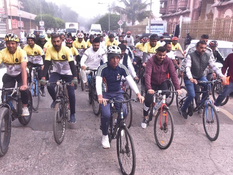 Mandaviya pedals Fit India vision from Gondal as 'Sundays on Cycle' marks 57th edition (Credit: SAI)