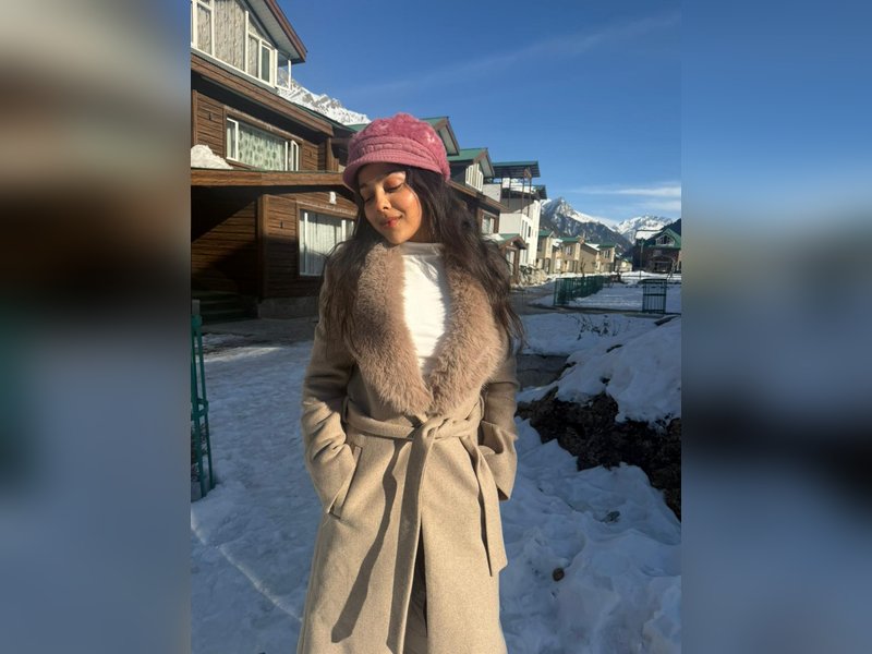 Niharika Chouksey expresses her thrill & excitement shooting in Kashmir 