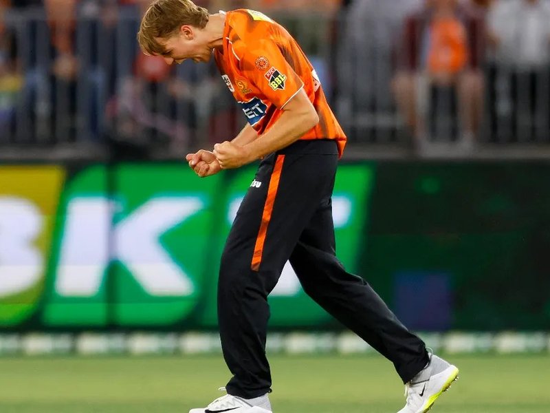 Beardman, Edwards named in Australia squad for Pakistan T20ls