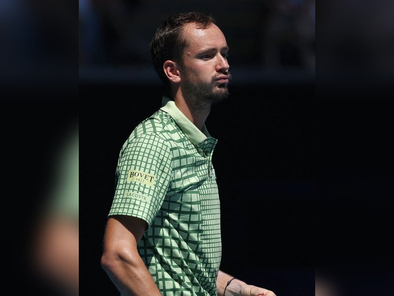 Aus Open: Medvedev beats Jesper de Jong in shaky opening round