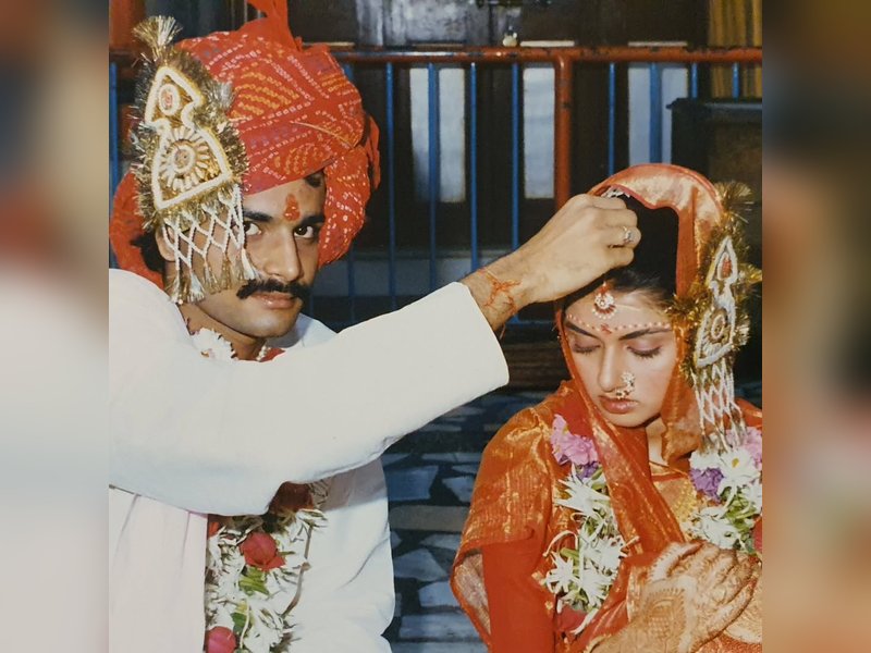 Bhagyashree says 'blessed to have walked my life with you' on 37th anniversary with Himalaya Dassani