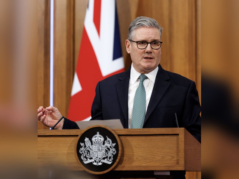 लंदन में यहूदियों की चार एम्बुलेंस में आगजनी की घटना पर पीएम स्टार्मर ने जताया दुख