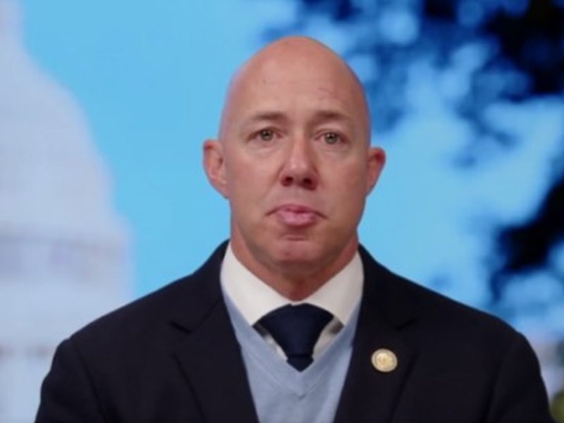 US lawmakers warn China AI chip access risks security edge