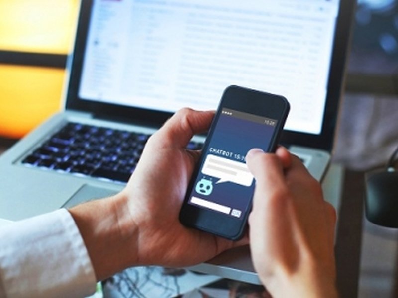 US lawmakers warn AI chatbots pose new risks to children