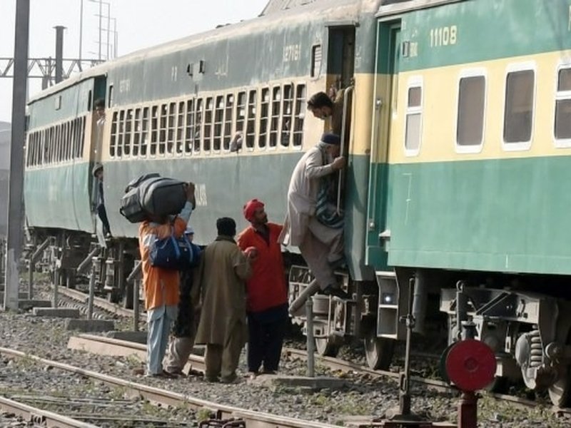 Pakistan: Unidentified attackers blow up railway track in Balochistan (File image)