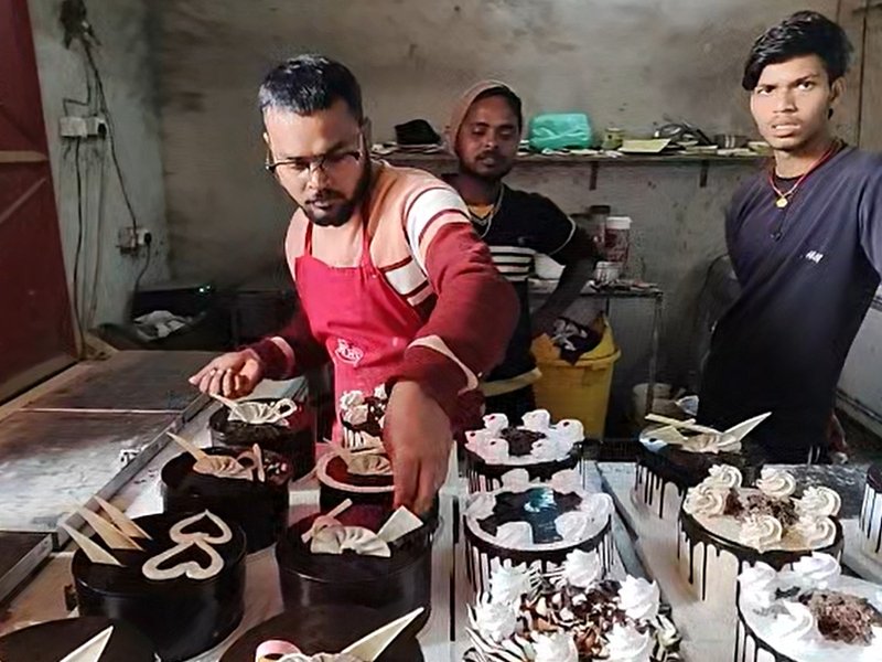 बिहार: पीएमएफई योजना से शेखपुरा में बदली तस्वीर, बेकरी व्यवसाय से ग्रामीण बने आत्मनिर्भर, दे रहे रोजगार